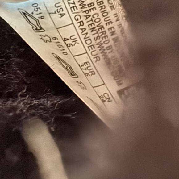 Merrell Suede Shearling Lined Slip-On Shoes | Air Cushion | Size 7 | New - Picture 8 of 8